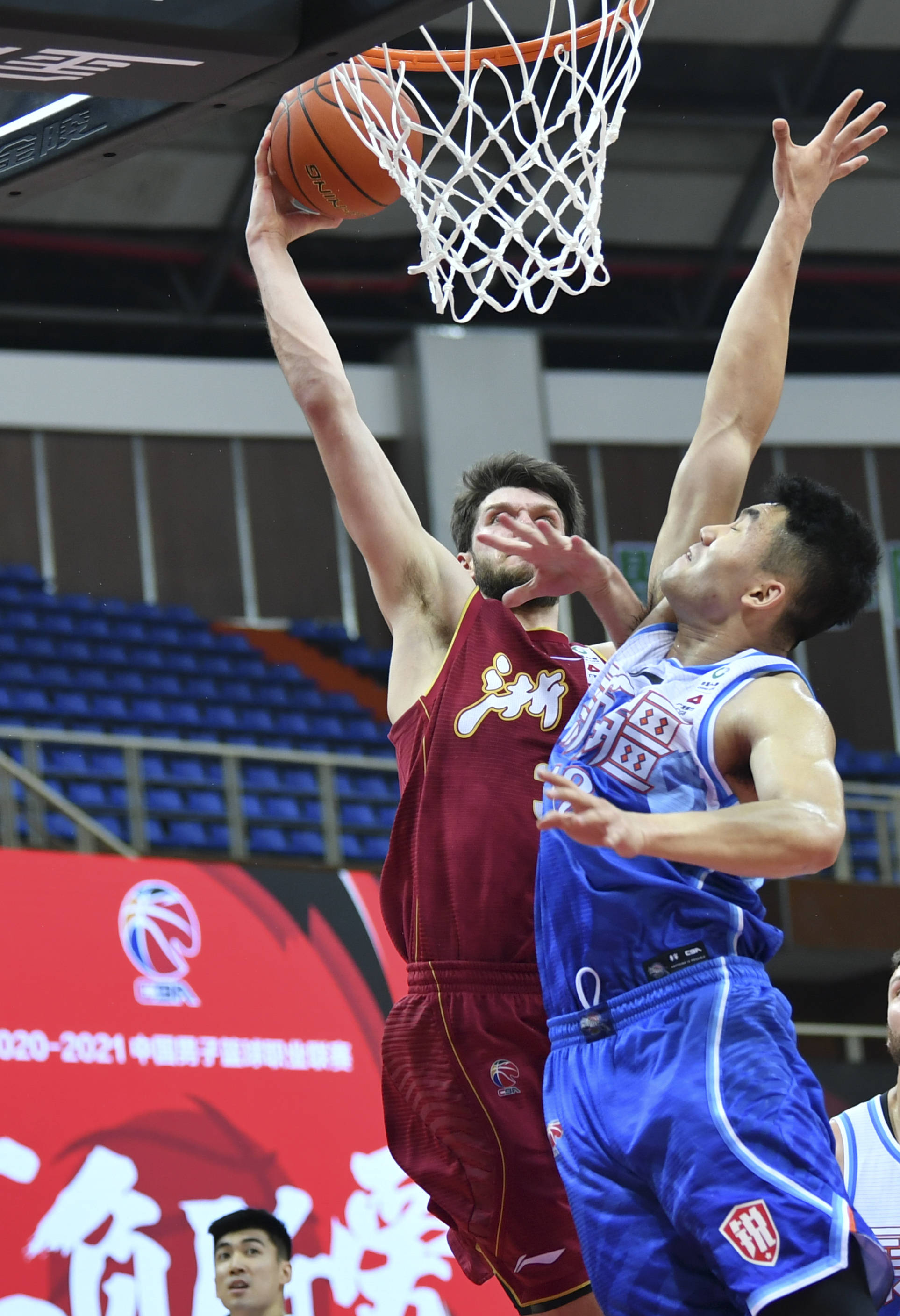 球队在比赛中展现出了出色的防守能力 球队在比赛中展现出了出色的防守能力