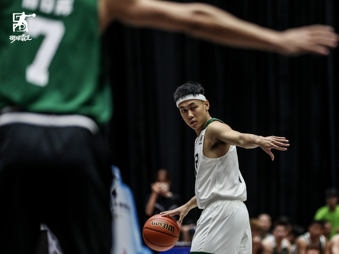 开云官网-球星篮球比赛风起云涌，打响季前赛第一炮的简单介绍