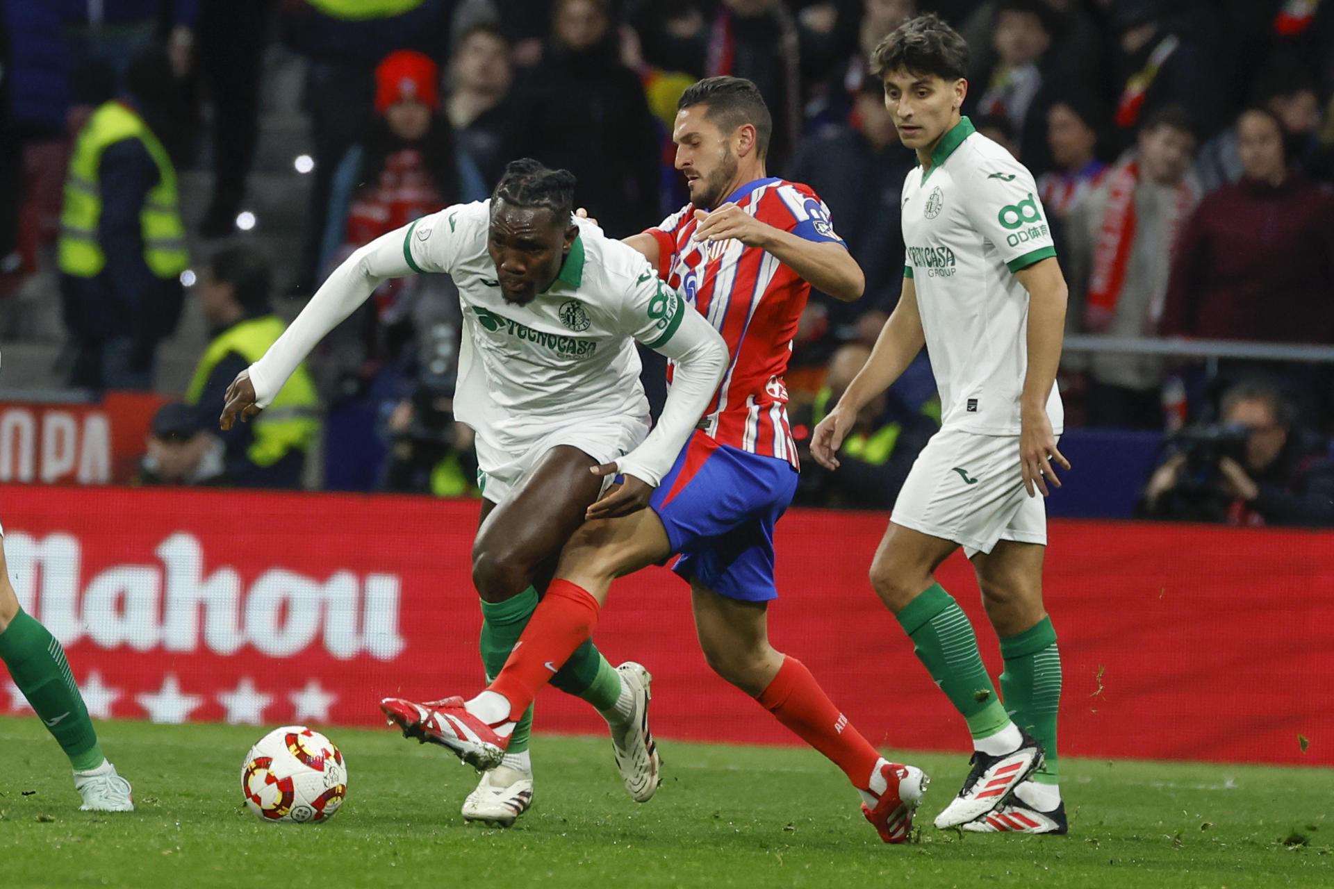 赫塔费主场失分，排名继续滑落