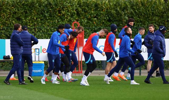 英格兰挑战乌克兰,团队拼搏 英格兰挑战乌克兰,团队拼搏