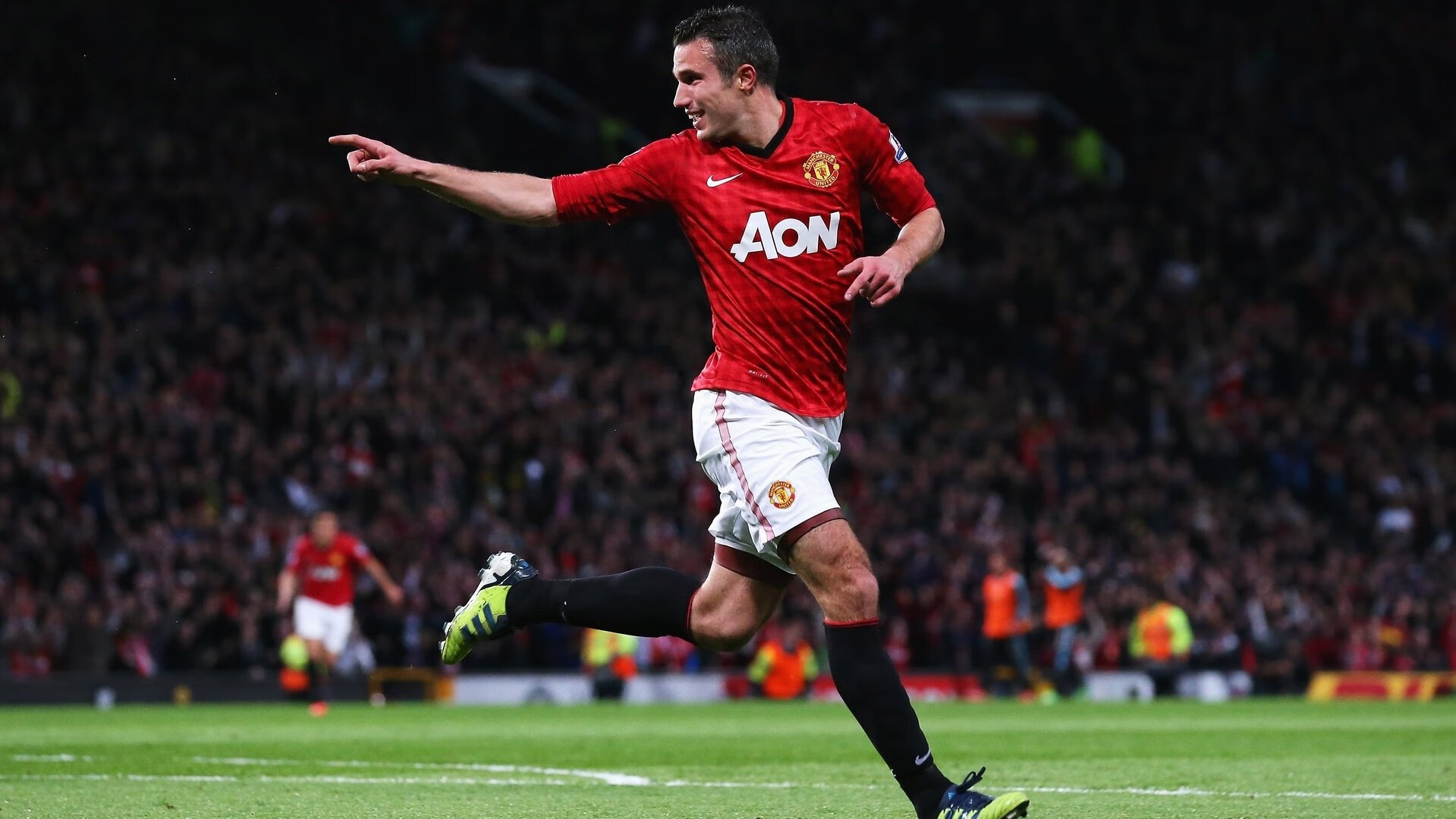 雷恩的沉稳艺术与萨拉赫的烈焰独舞，足球的两种胜利方程式